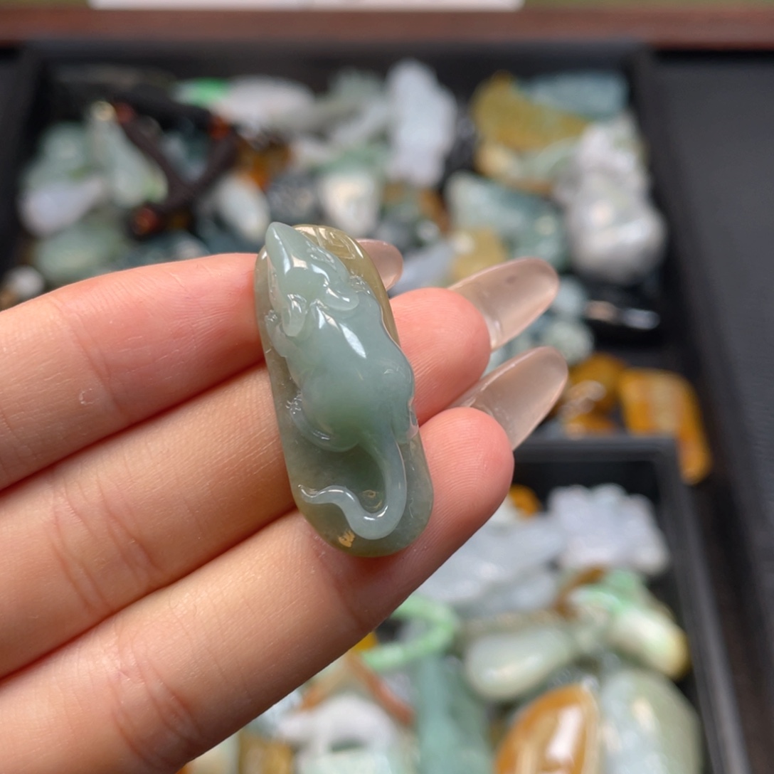 定制翡翠未镶嵌翡翠