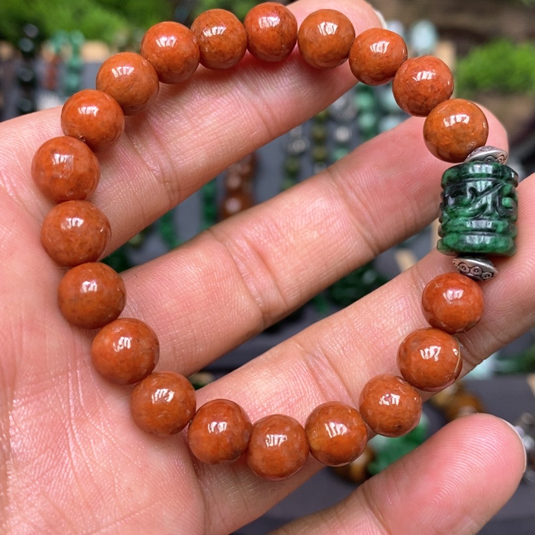 翡翠手链未镶嵌漂亮美眉