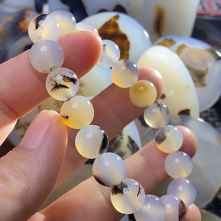 未镶嵌颈饰玛瑙/玉髓