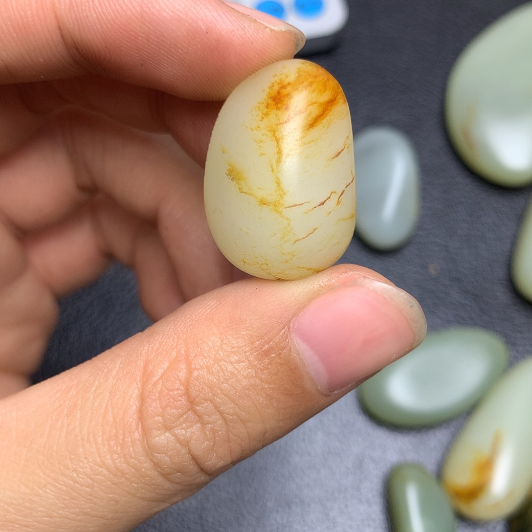 满***号和田玉未镶嵌挂件