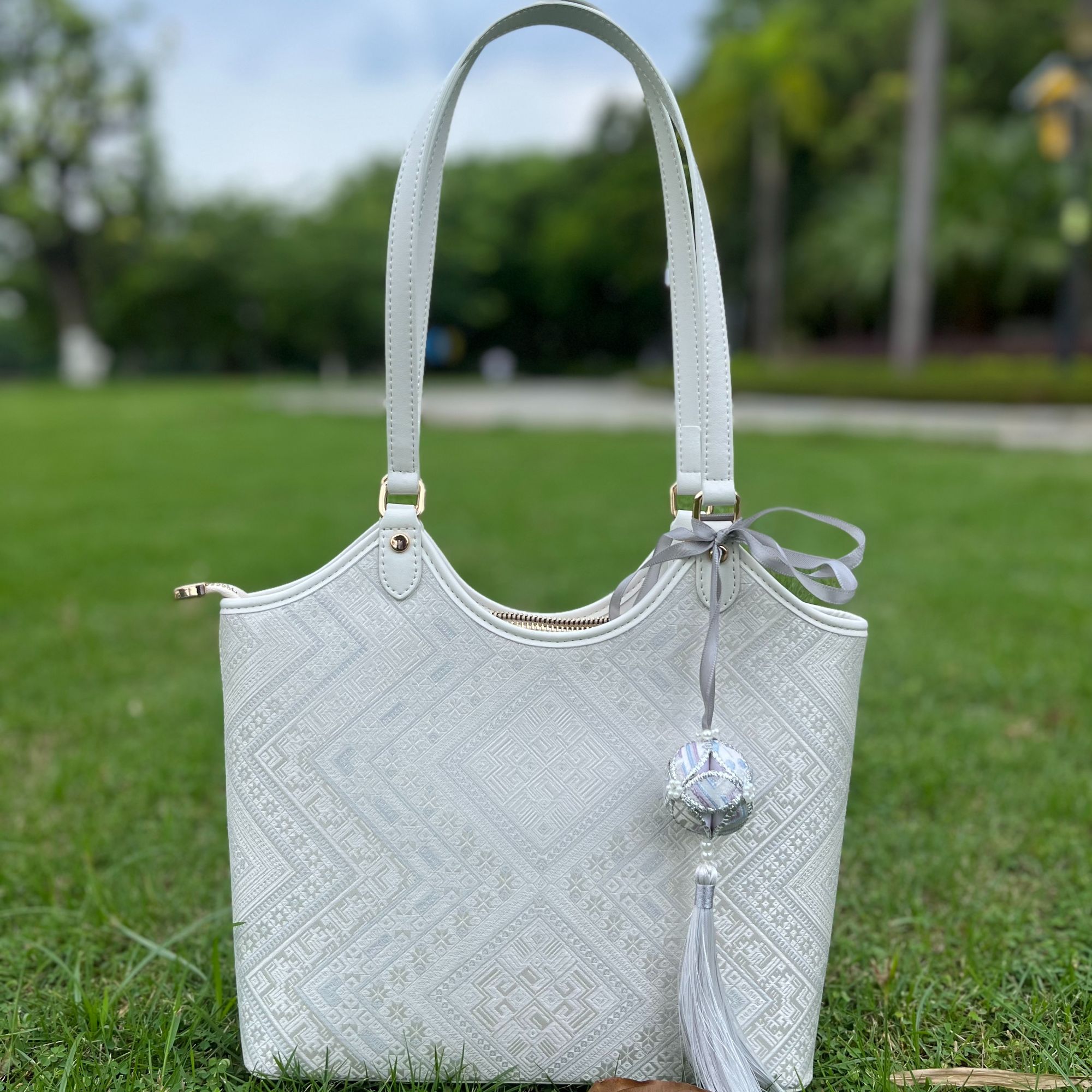 波浪型中号托特，广西非遗壮锦包包休闲时尚百搭小众广西壮锦包