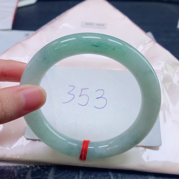 翡翠未镶嵌手镯圈口5859