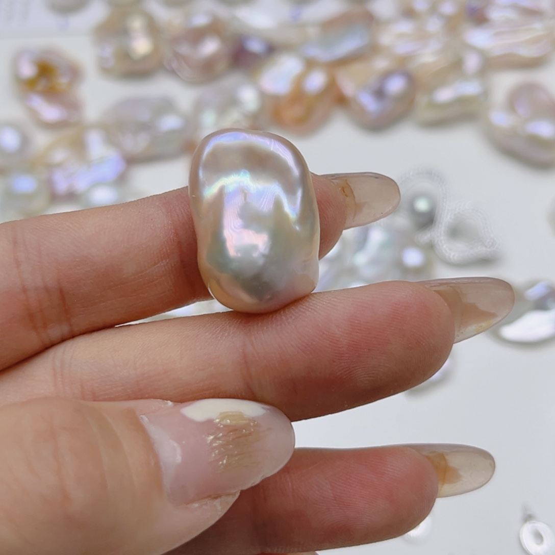 ****安未镶嵌颈饰淡水珍珠