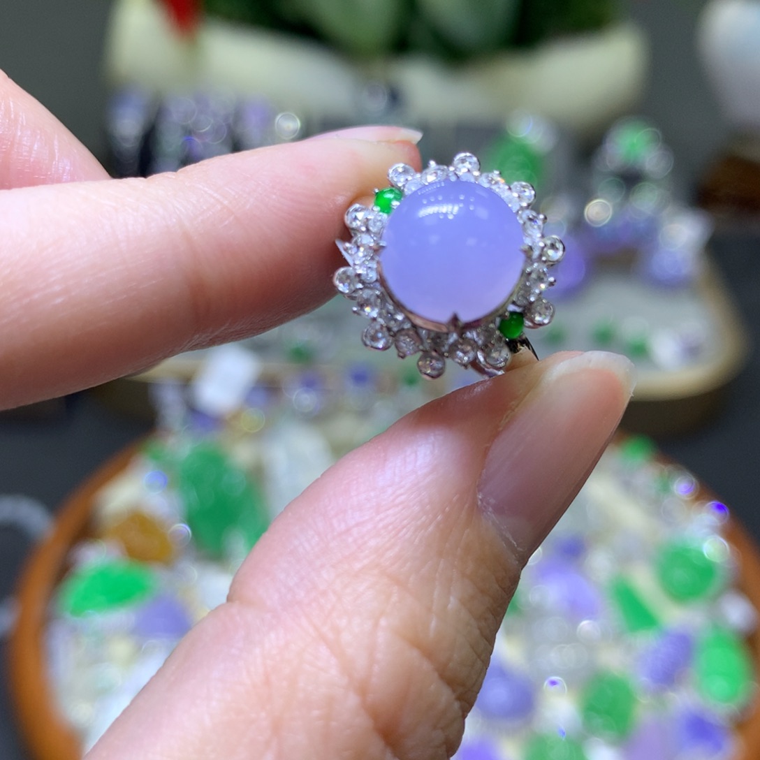 【闪购商品】翡翠颈饰18K金镶嵌翡翠吊坠项链