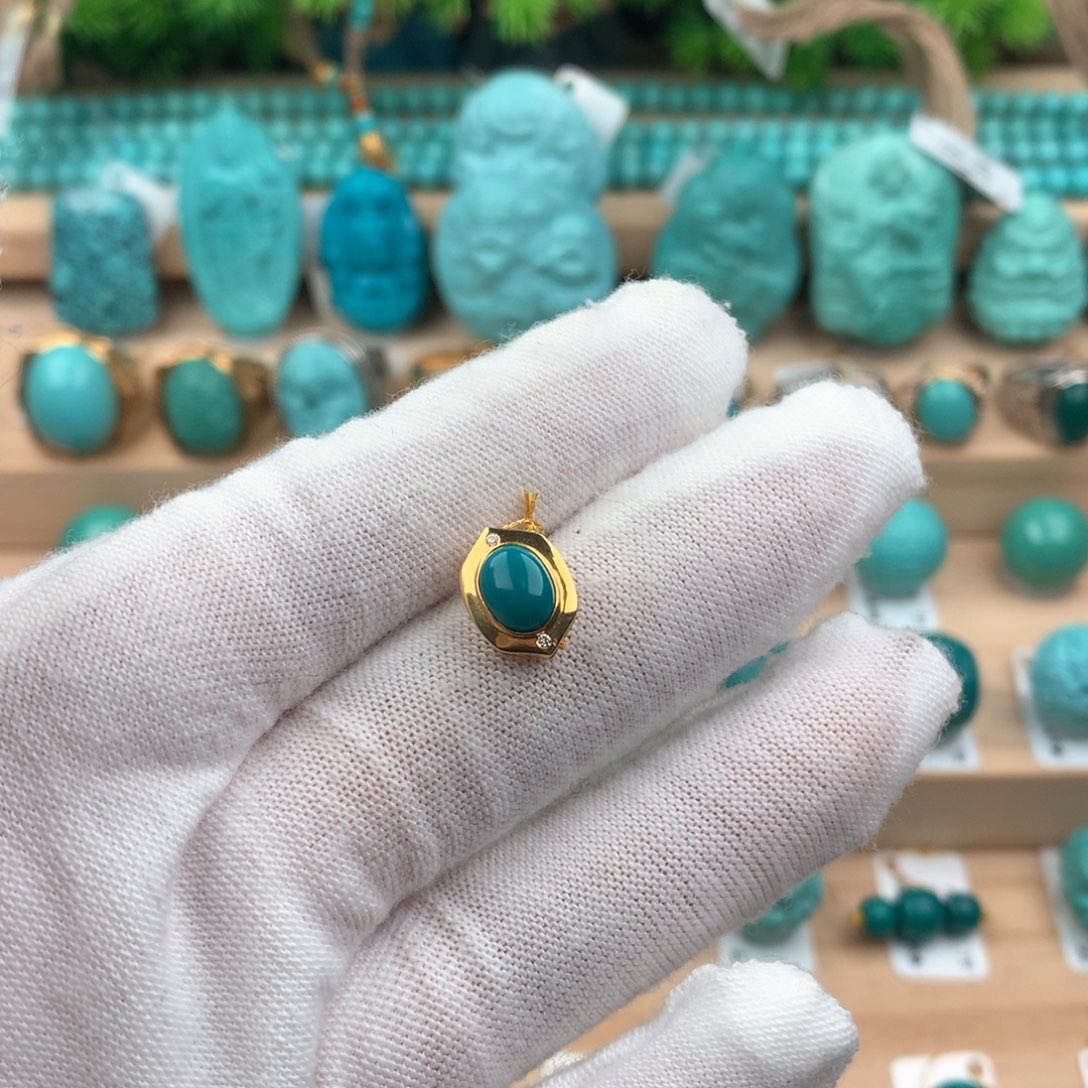 绿松石配饰18K金镶嵌