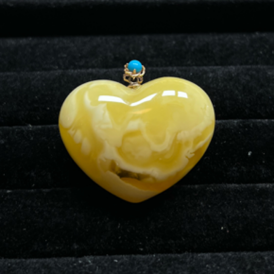 精美俄料妖花爱心吊坠，双面特色饱满，18 K金镶