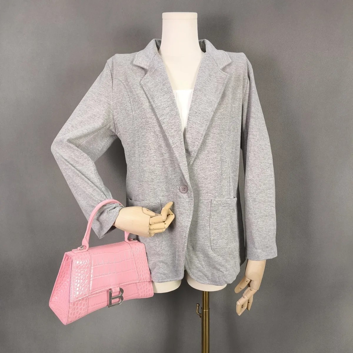 捡漏日韩外单西装外套女气质休闲正肩上衣