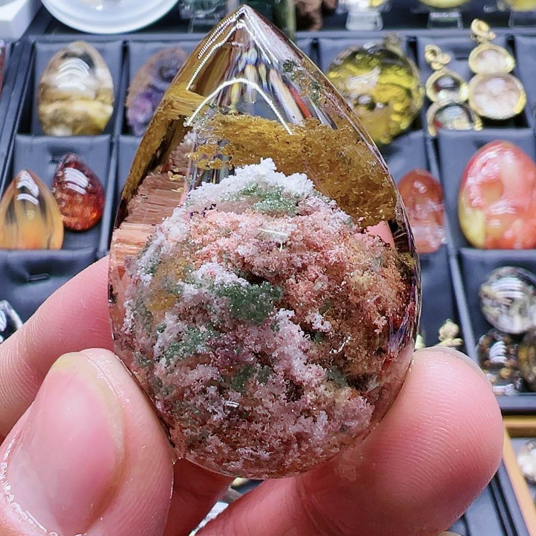 水晶吊坠……未镶嵌