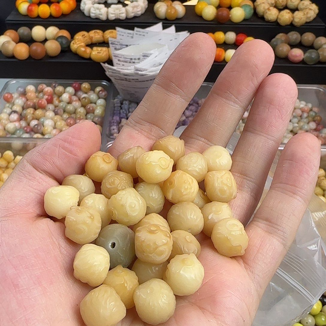 吊坠菩提根/象牙果卡12奶黄醒狮20颗➕10颗