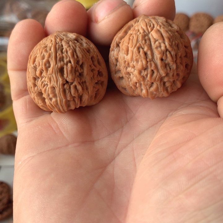 吊坠文玩核桃红玛瑙3.47