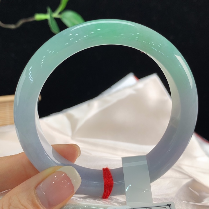 翡翠手镯未镶嵌111-2397