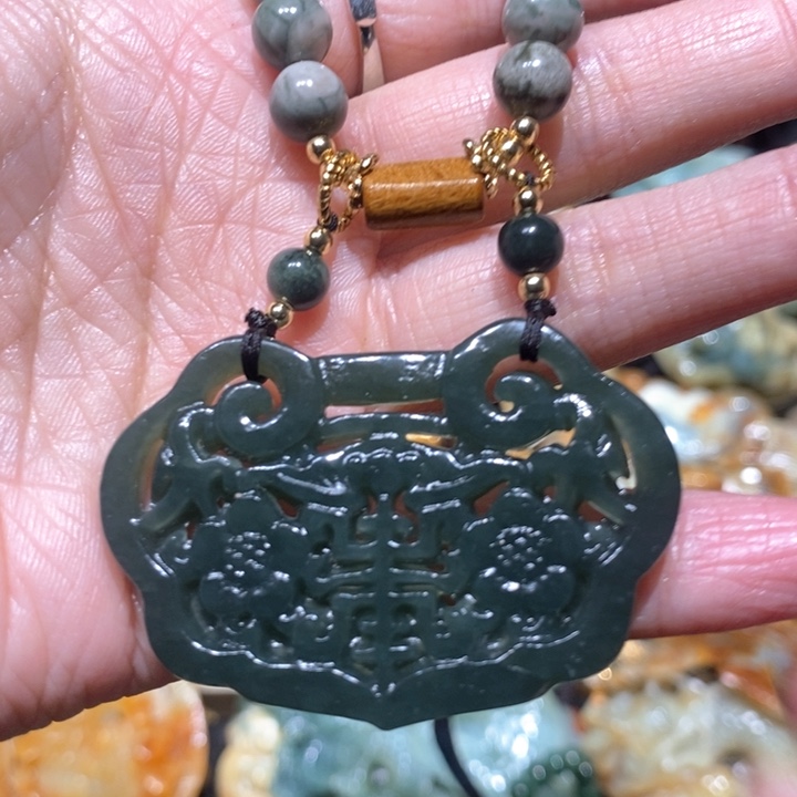 岫玉毛衣链未镶嵌