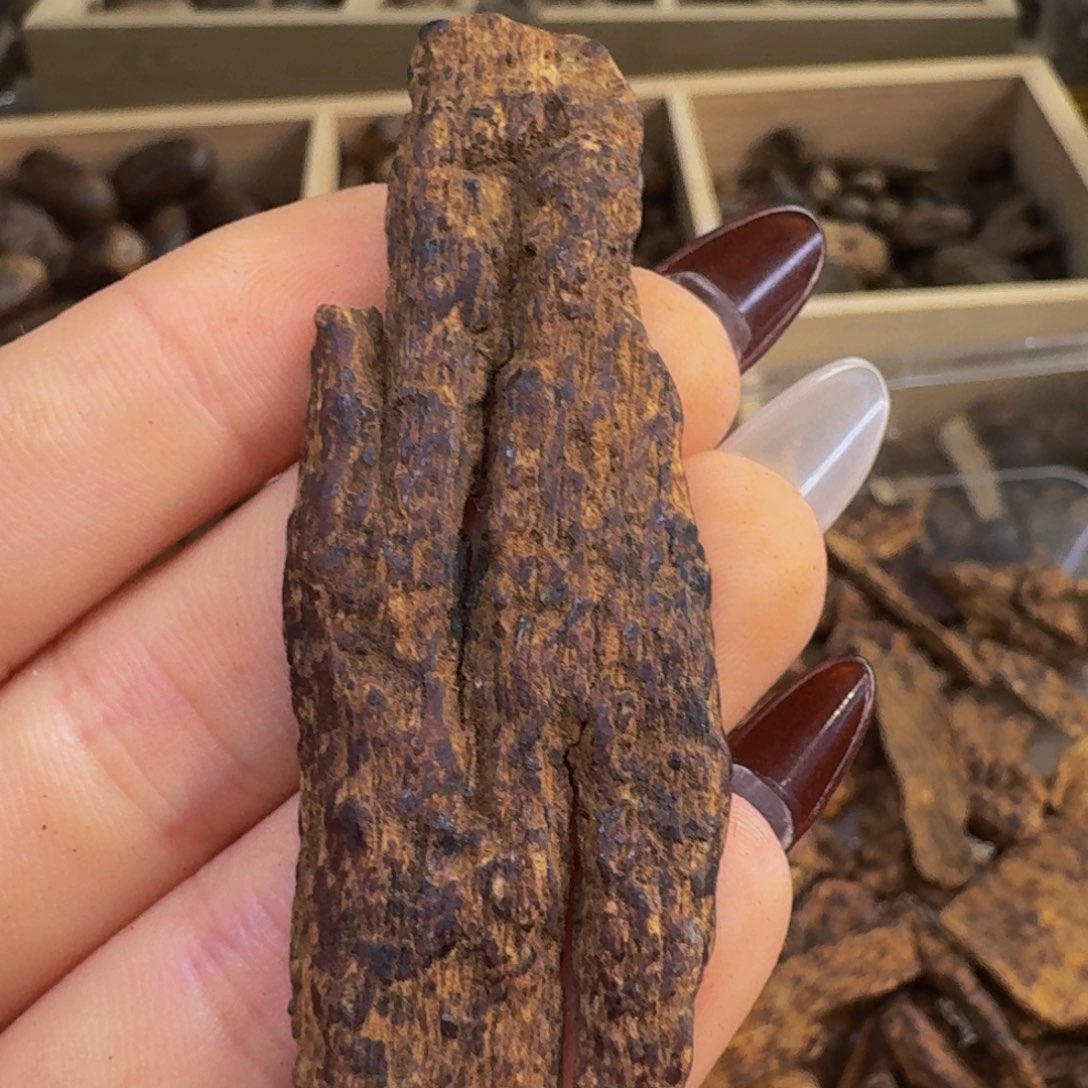 沉香吊坠越南惠安红土吊坠