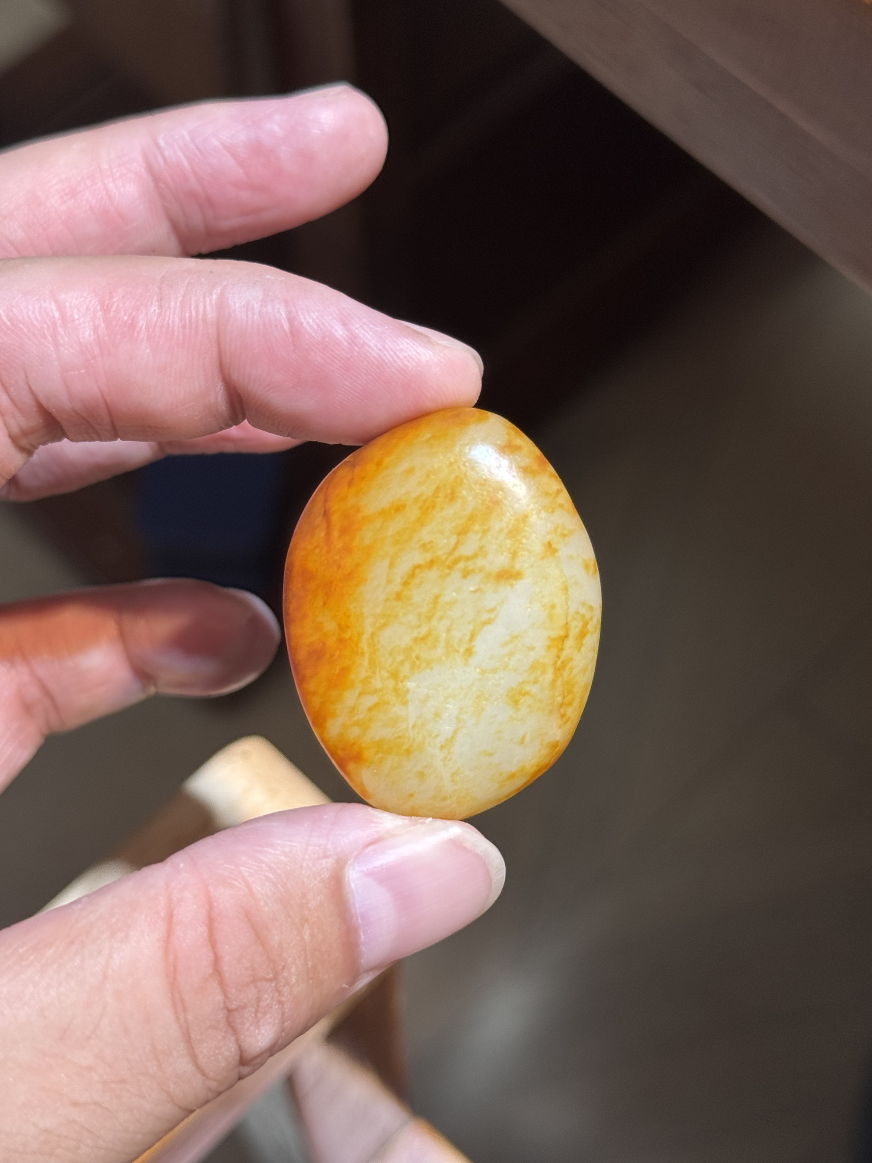 【与籽成说】33.4g天然新疆和田玉红皮白肉挂件