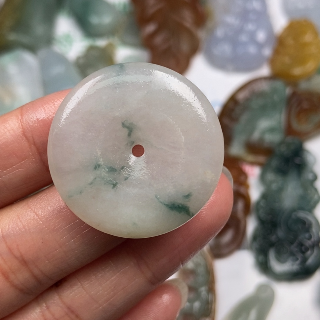 定制翡翠未镶嵌翡翠