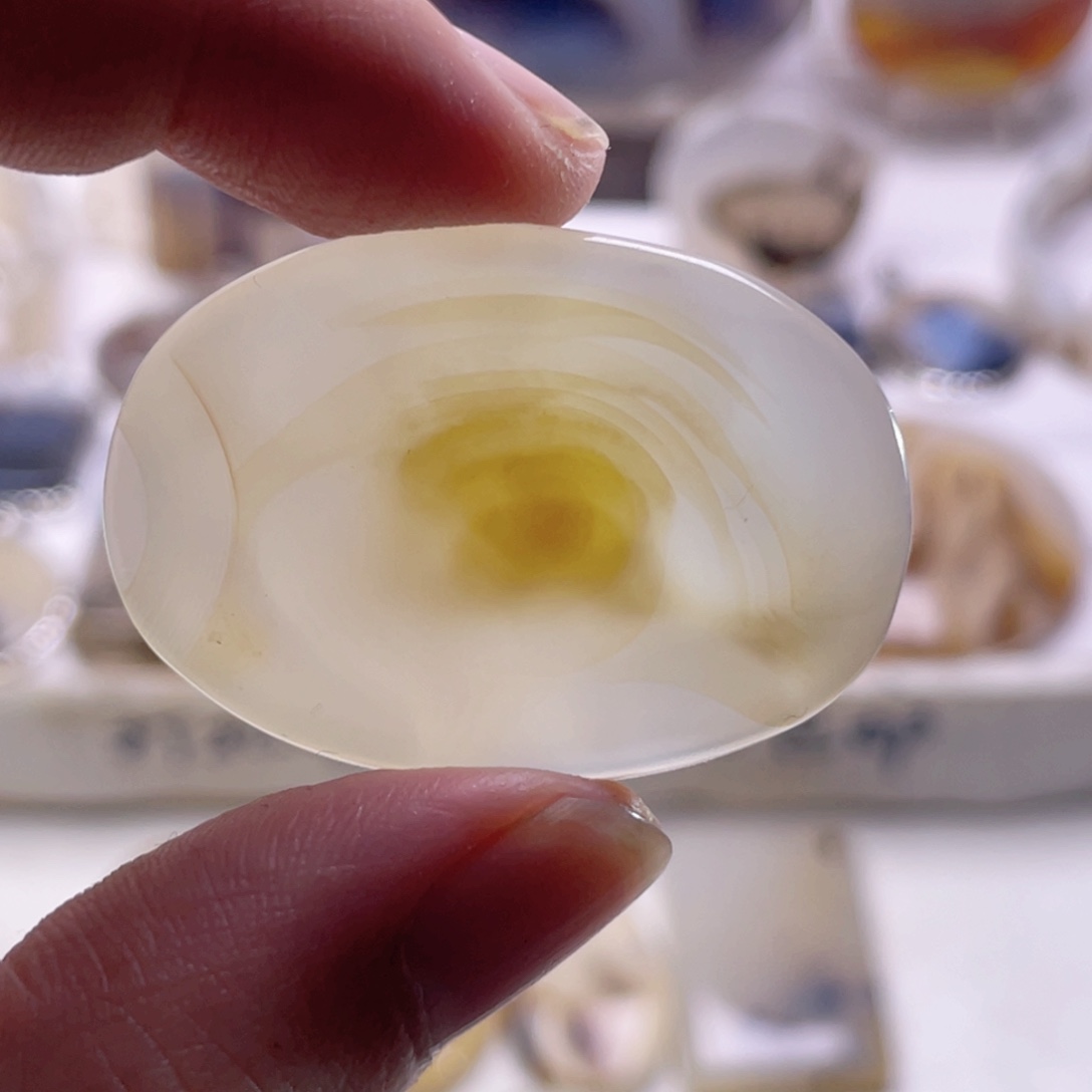 玛瑙/玉髓未镶嵌珠宝奇石