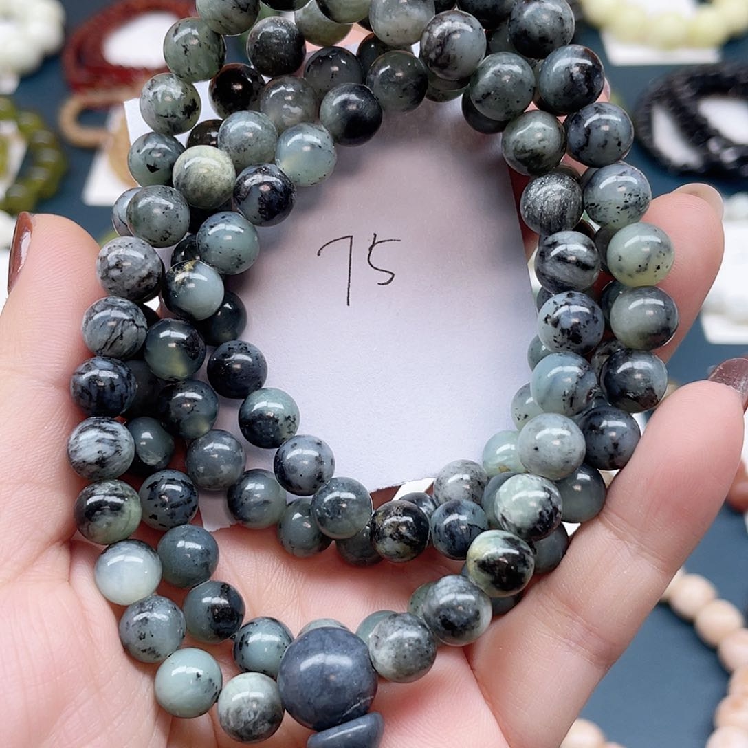 未镶嵌蛇纹石玉手链雪*