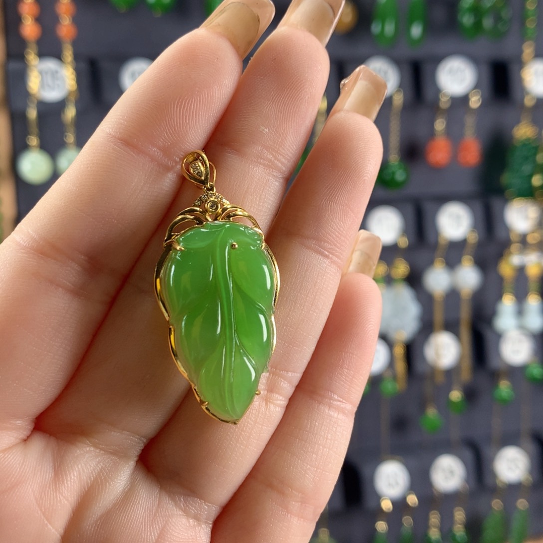 和田玉吊坠18K金镶嵌H*