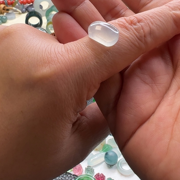 定制翡翠未镶嵌马鞍戒面