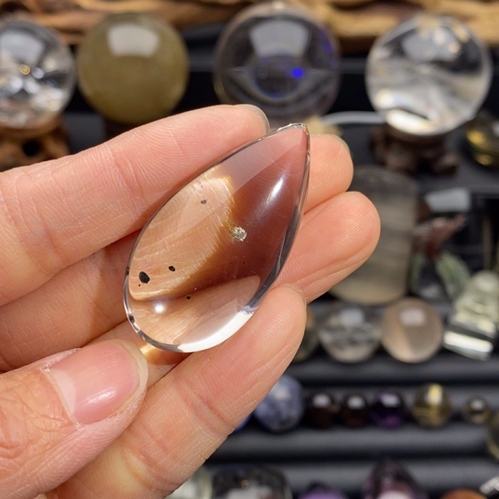 水晶水滴吊坠未镶嵌