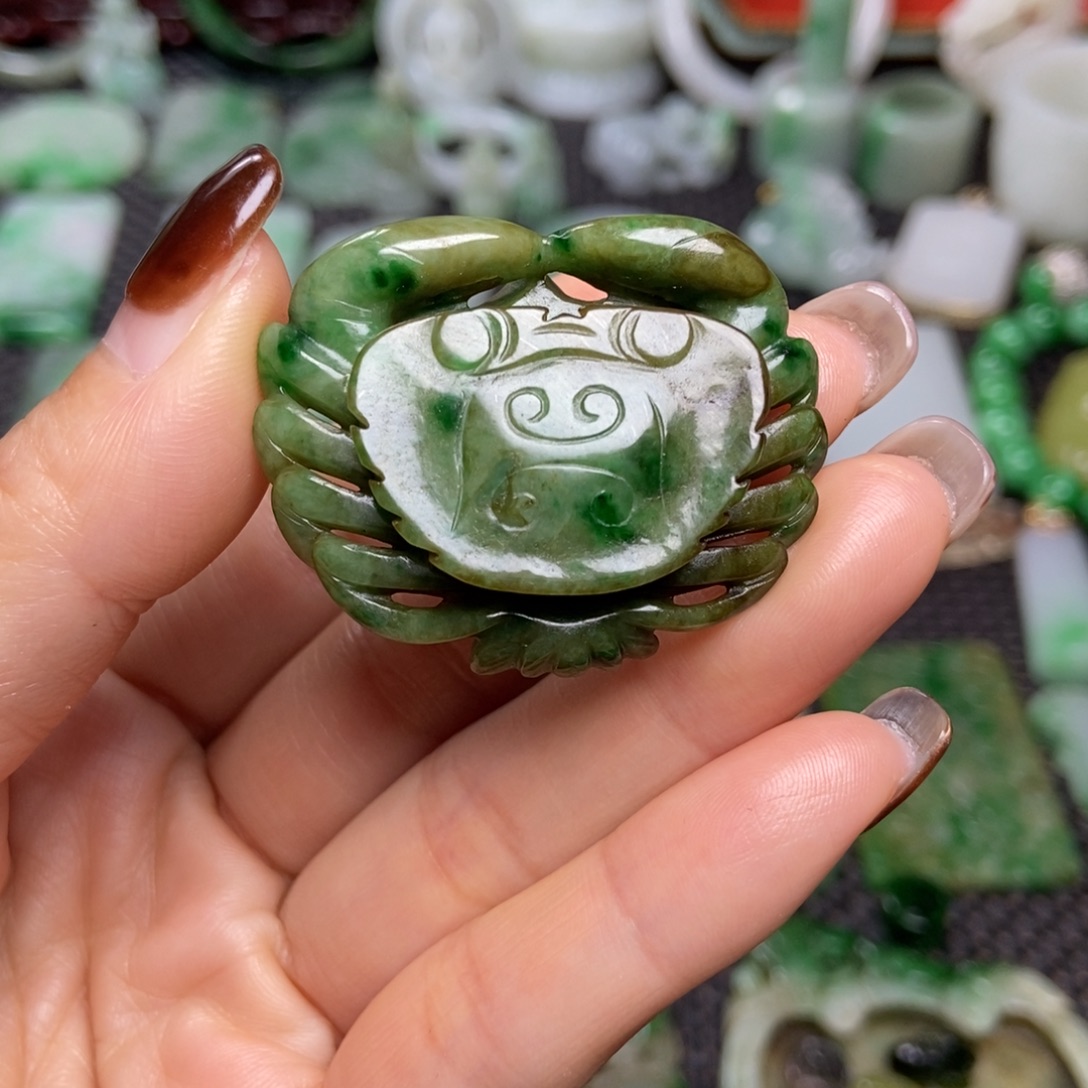嗳***迼翡翠未镶嵌挂件清