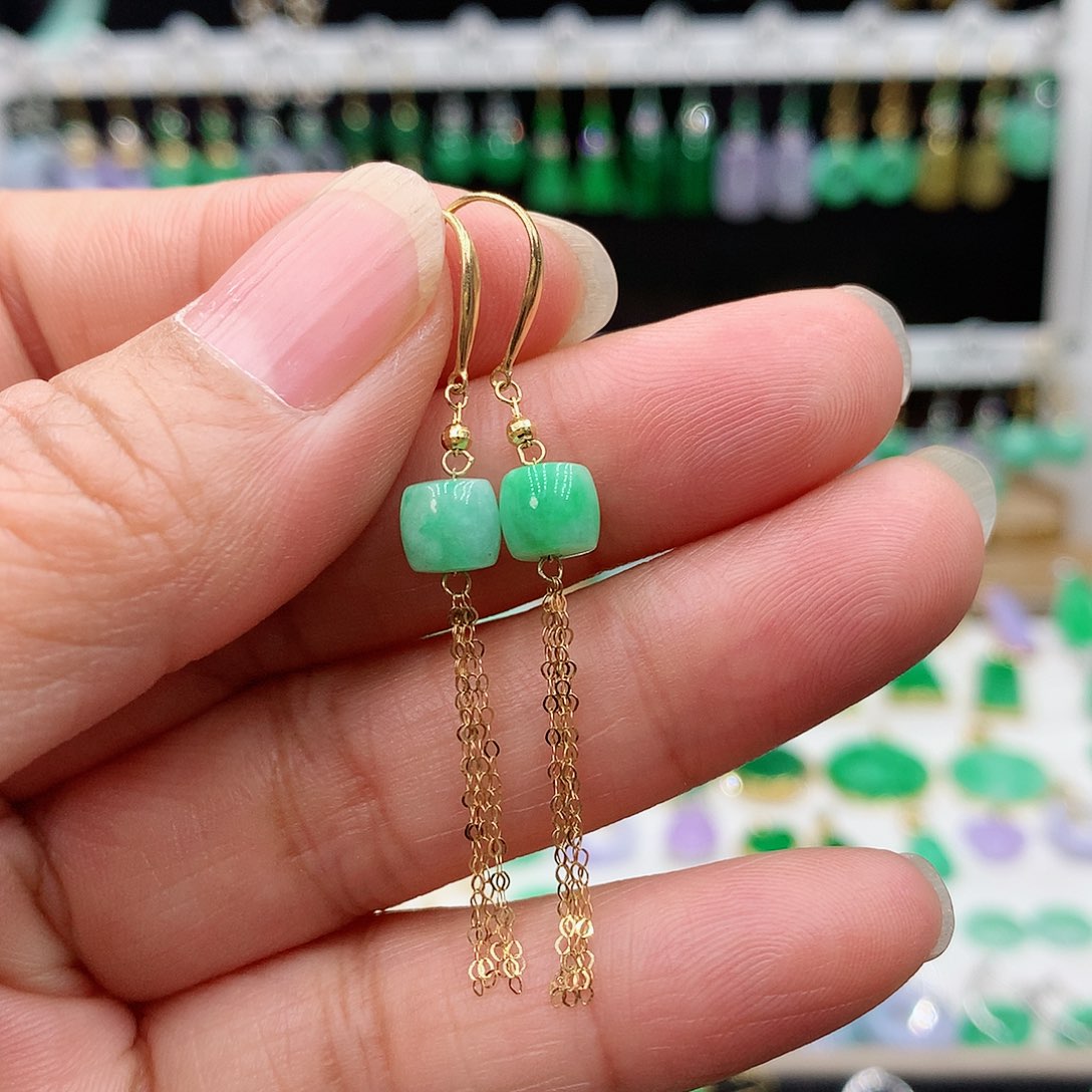 翡翠耳饰18K金镶嵌的