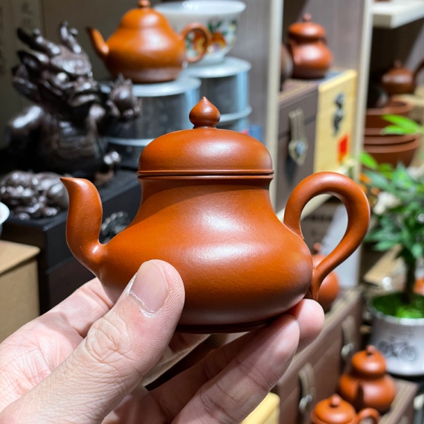 李镇加朱泥，思亭约90cc