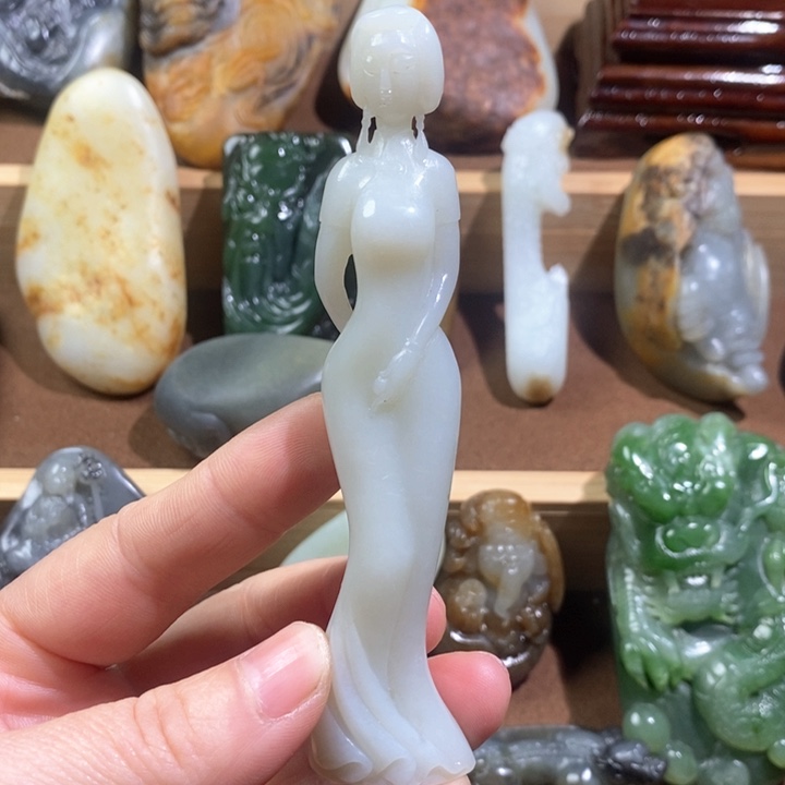 和田玉摆件未镶嵌温***道