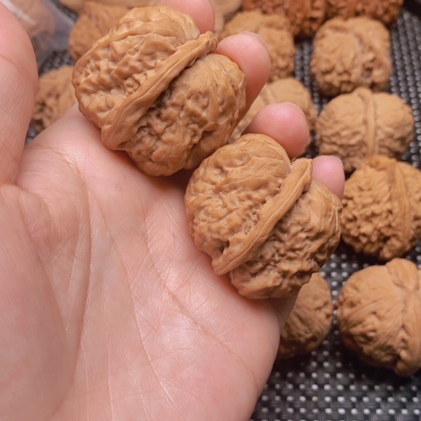 【闪购商品】文玩核桃吊坠无***ㅤ核桃