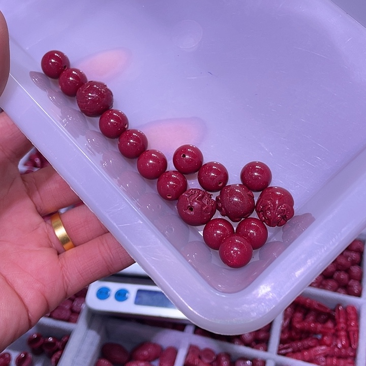 天然辰砂东****！紫金砂12毫米12颗兔文殊14毫米1颗