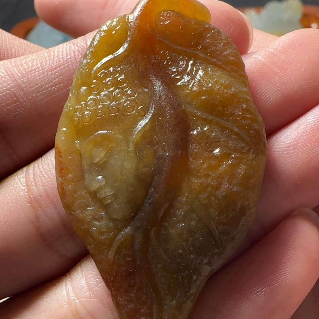 定制翡翠未镶嵌称**意一叶成佛