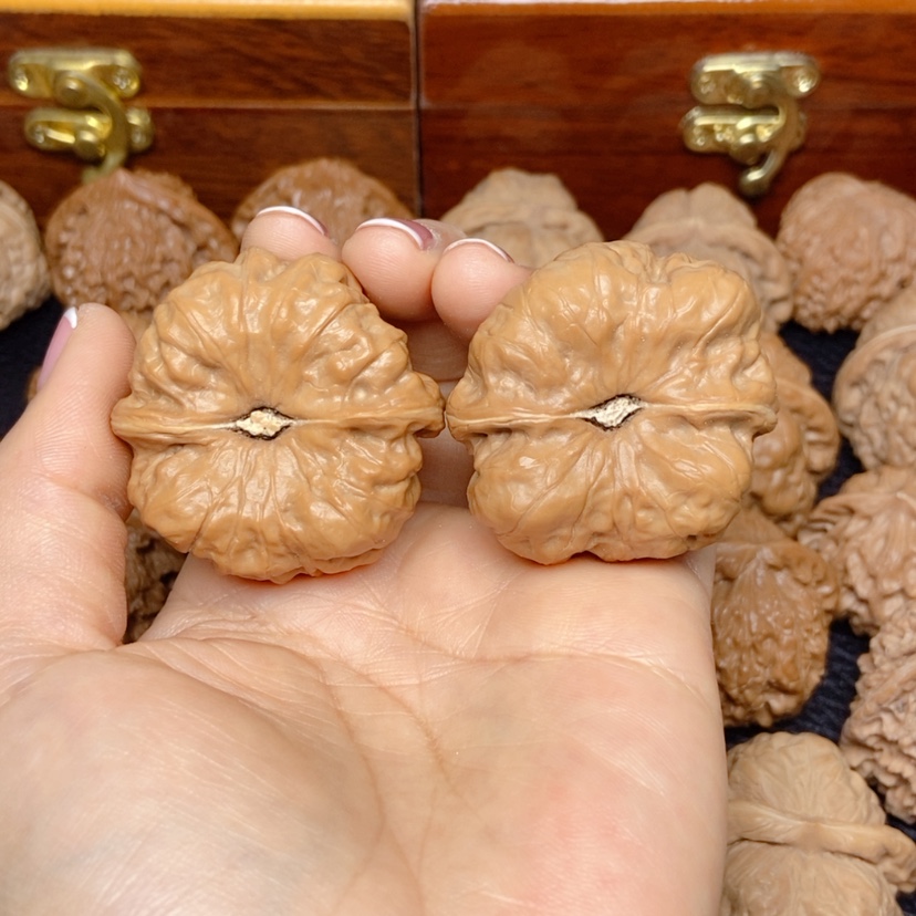 【闪购商品】文玩核桃吊坠什***迪蛙蛙42