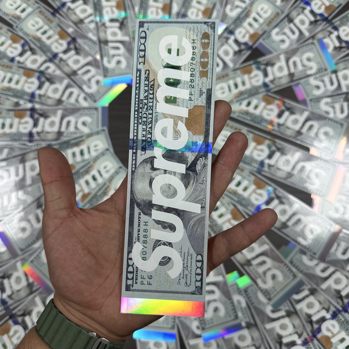 Supreme 镭射贴纸