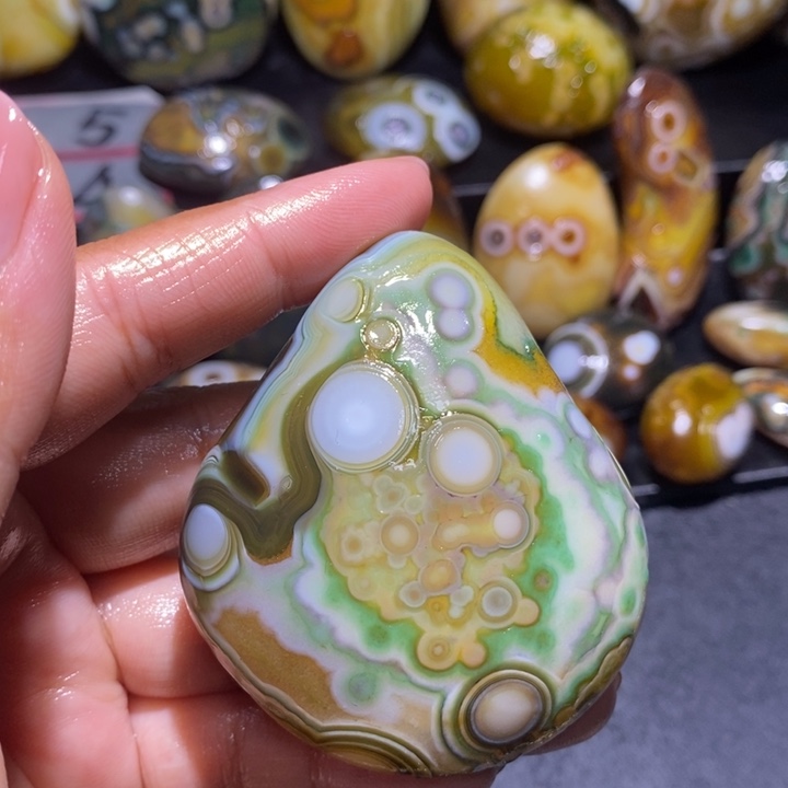 玛瑙/玉髓未镶嵌珠宝奇石34