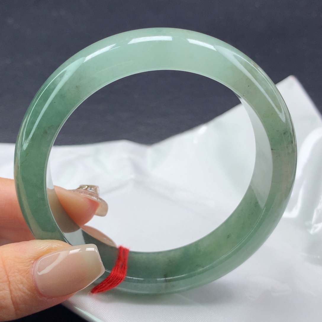 翡翠手镯未镶嵌（29号）（小轮胎）