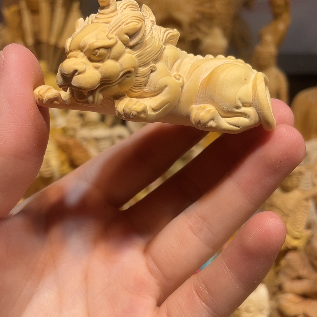 黄杨木小微瑕貔貅