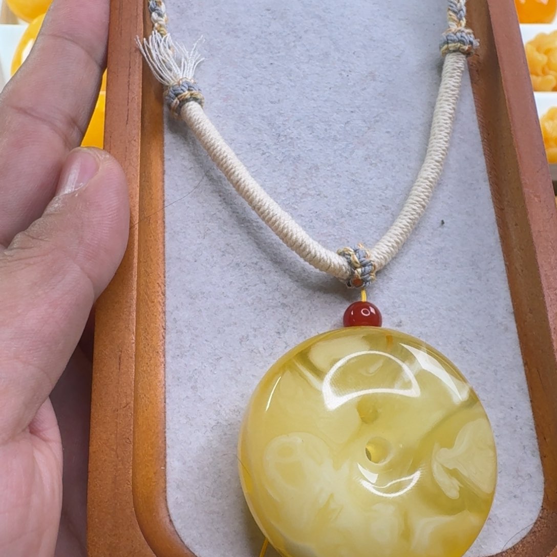 蜜蜡毛衣链未镶嵌