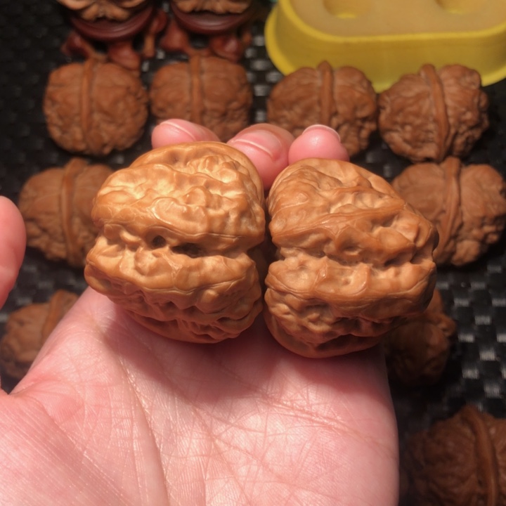 究***槃文玩核桃把件蛙王