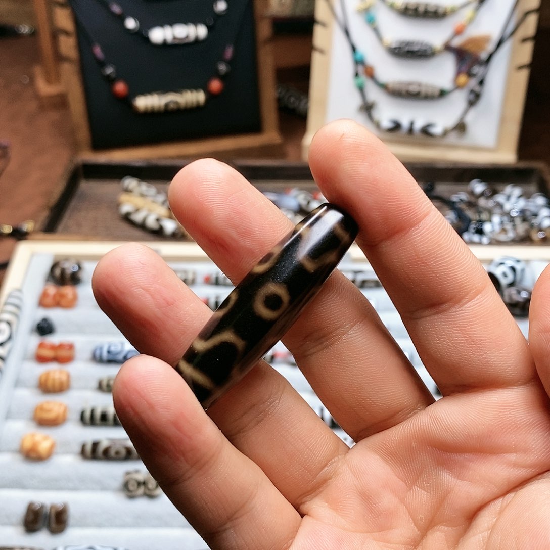 玛瑙/玉髓吊坠(赠链)未镶嵌国**旭