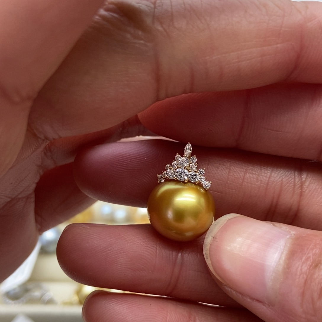 海水珍珠吊坠(不含链)18K金镶嵌