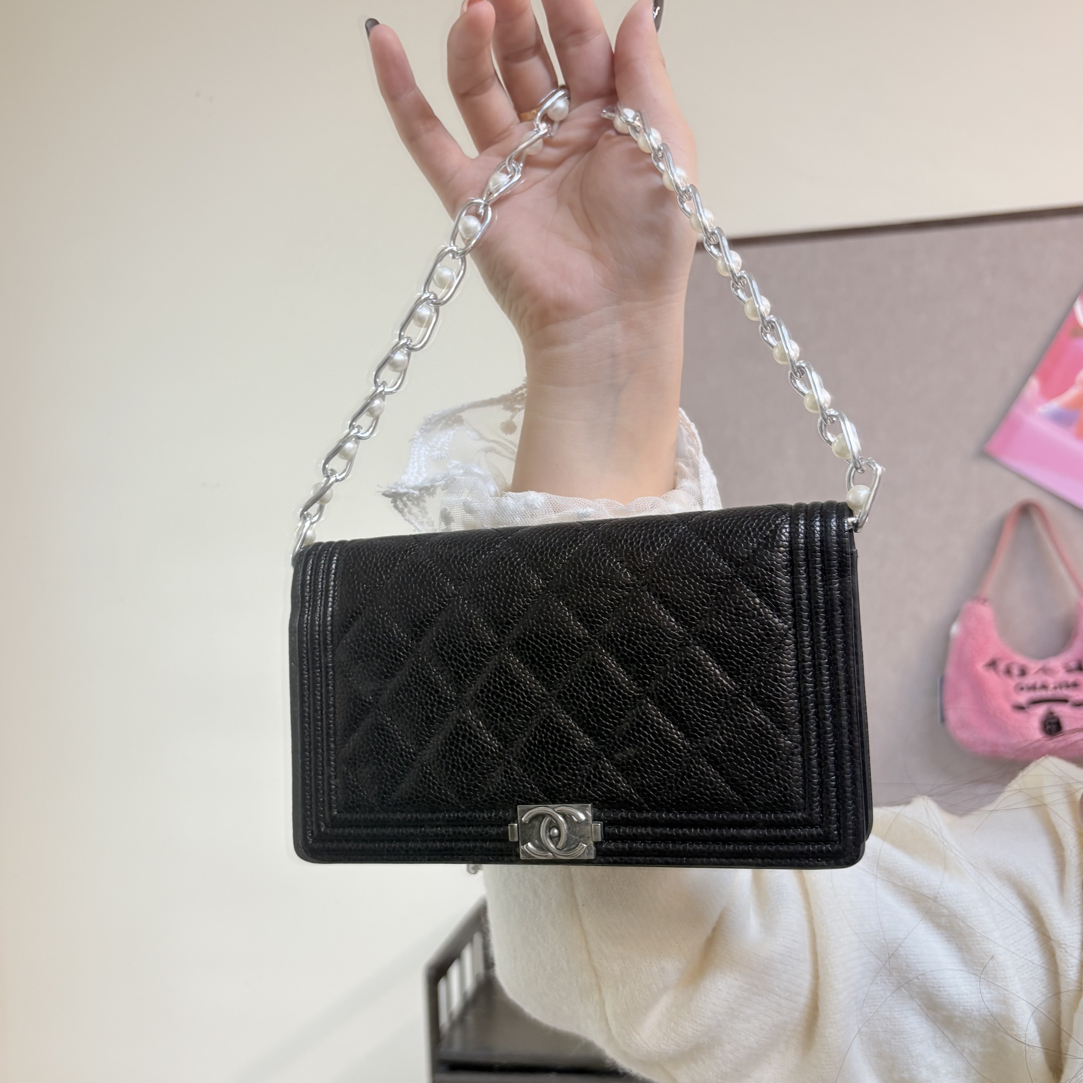 95新 Chanel/香奈儿 黑色leboy外观俩折钱包