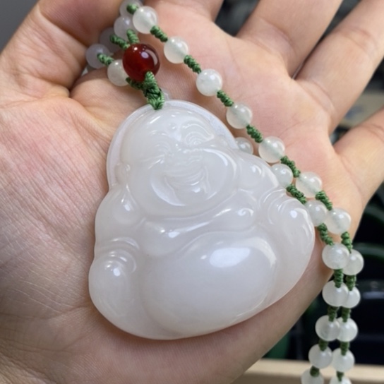 【闪购商品】石英质玉（金丝玉）颈饰未镶嵌