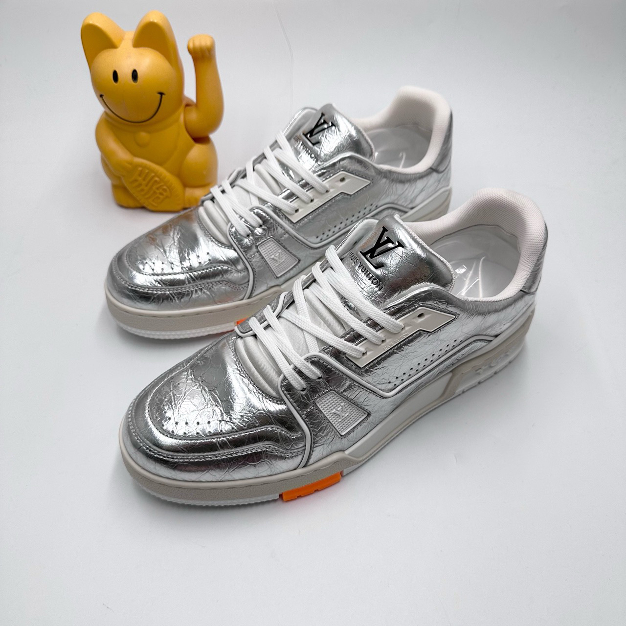 99新 LouisVuitton/路易威登 0420/41.5码锡纸银拼接Trainer板鞋/
