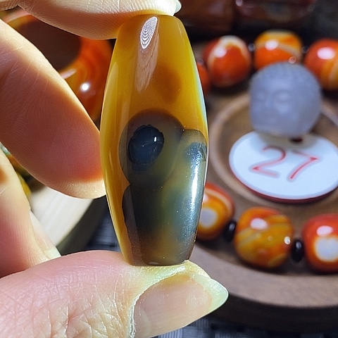 未镶嵌颈饰玛瑙/玉髓心**树