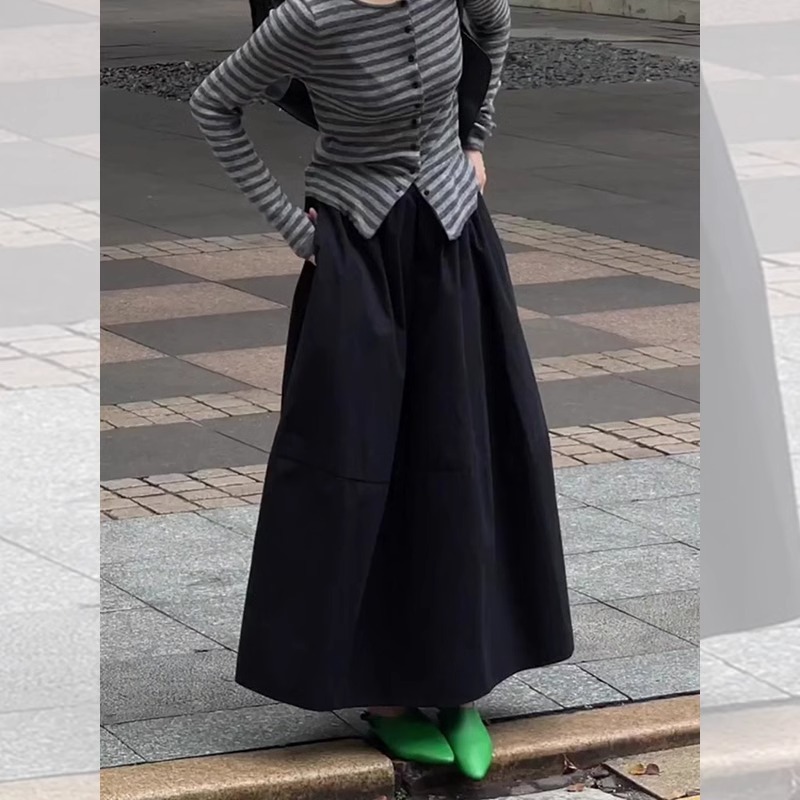 今年流行爆款黑色花苞裙女春秋新款松紧腰显瘦遮肉洋气流行半身裙