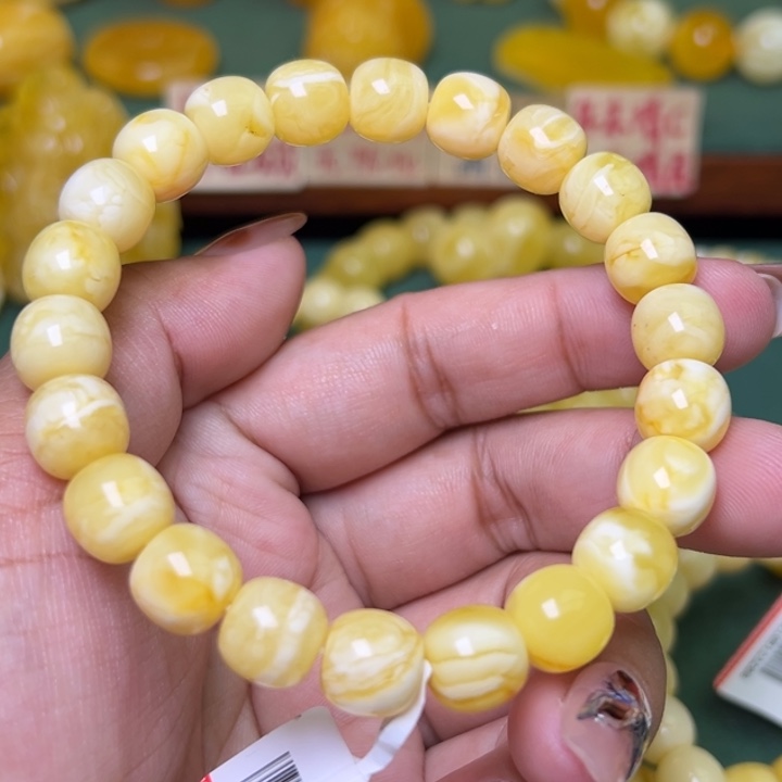 蜜蜡未镶嵌珠宝奇石