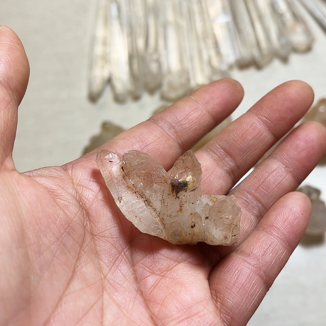 出***运水晶珠宝半成品未镶嵌