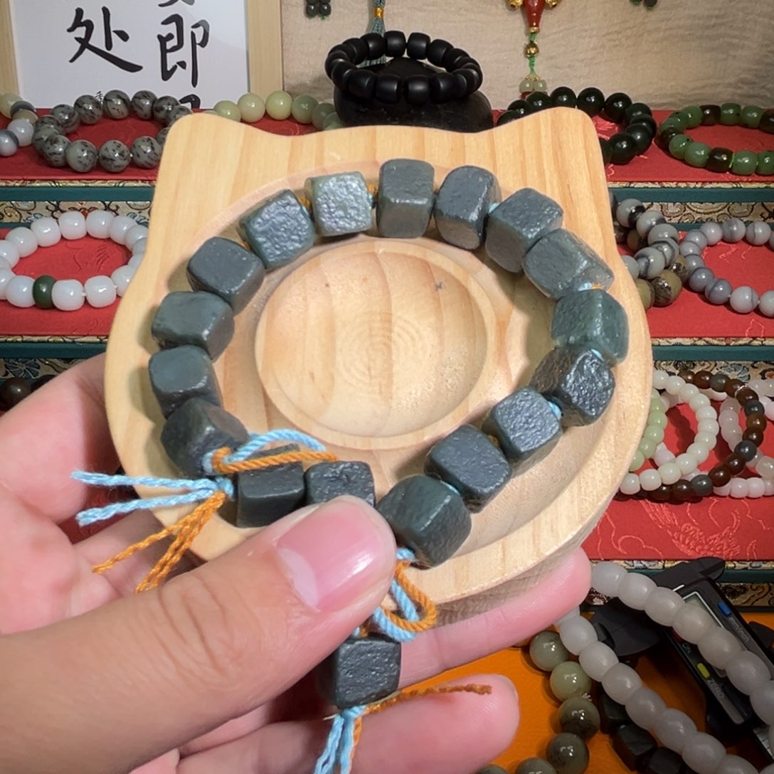 和田玉手链未镶嵌