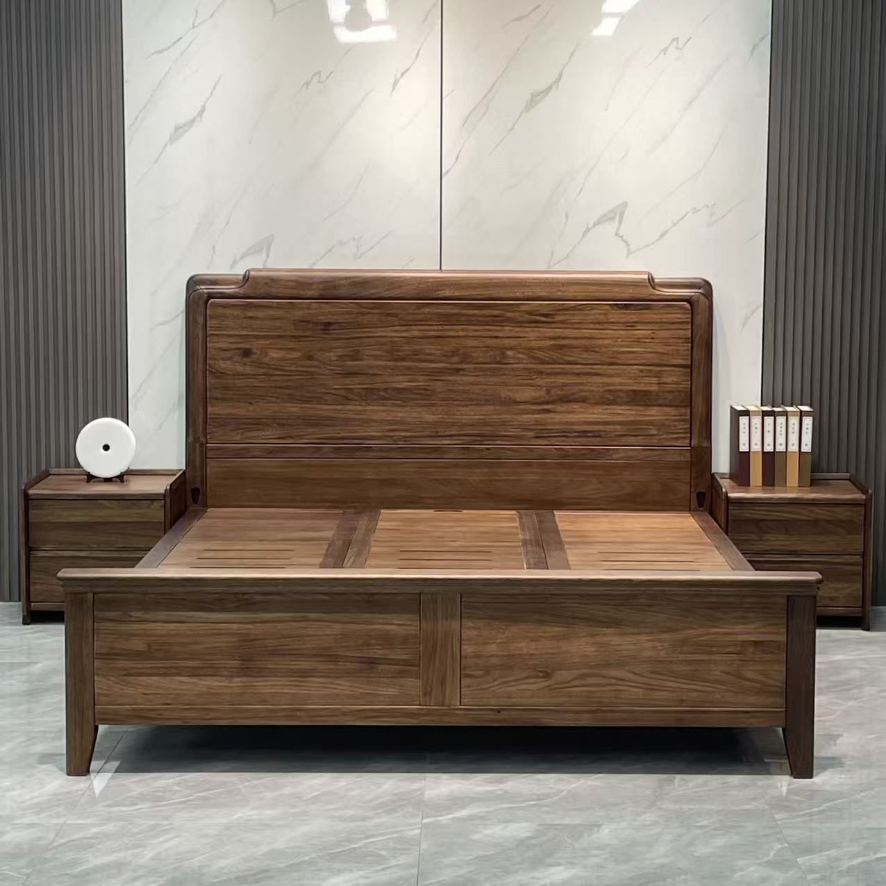 现代简约乌金木主卧大床