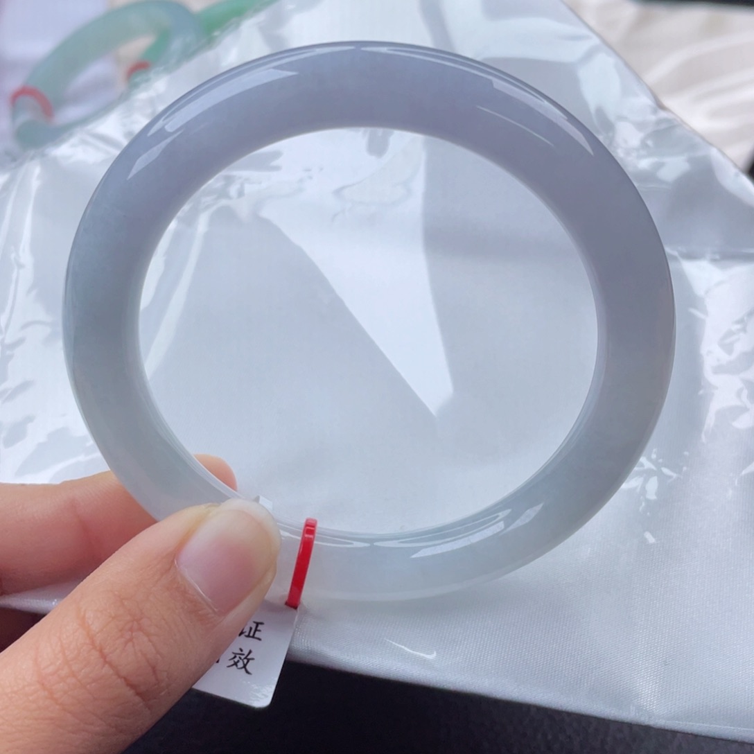 翡翠手镯（圆镯）未镶嵌